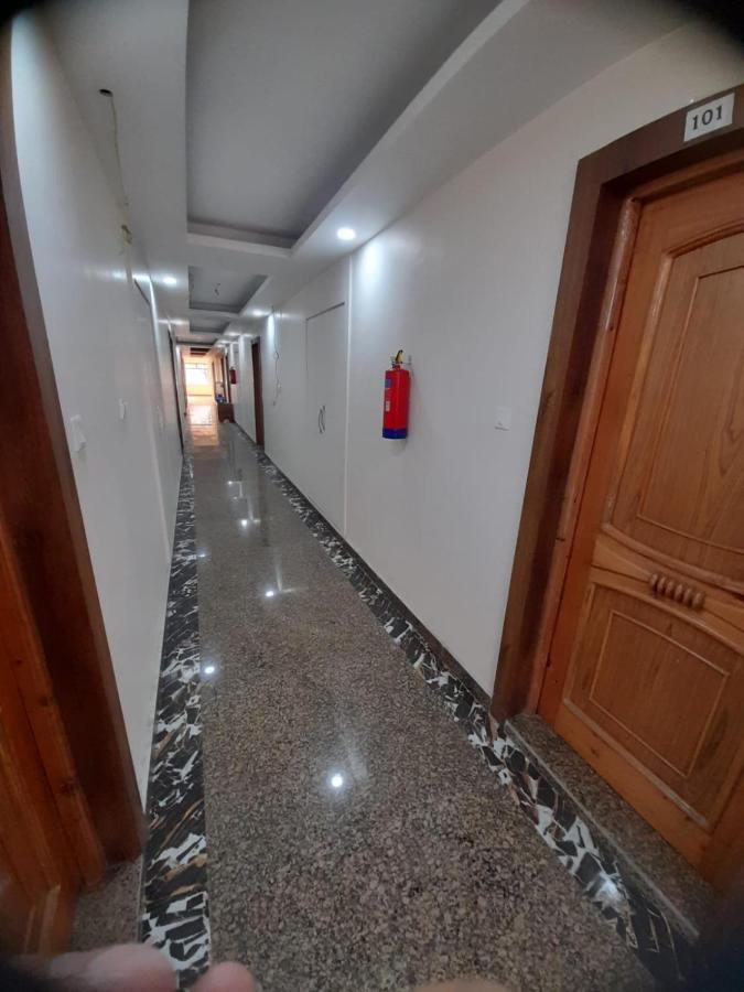 Hotel Zoon Dabb Srinagar Airport Kashmir Экстерьер фото