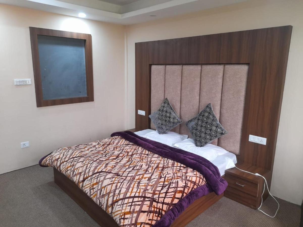 Hotel Zoon Dabb Srinagar Airport Kashmir Экстерьер фото