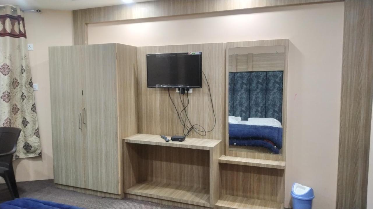 Hotel Zoon Dabb Srinagar Airport Kashmir Экстерьер фото