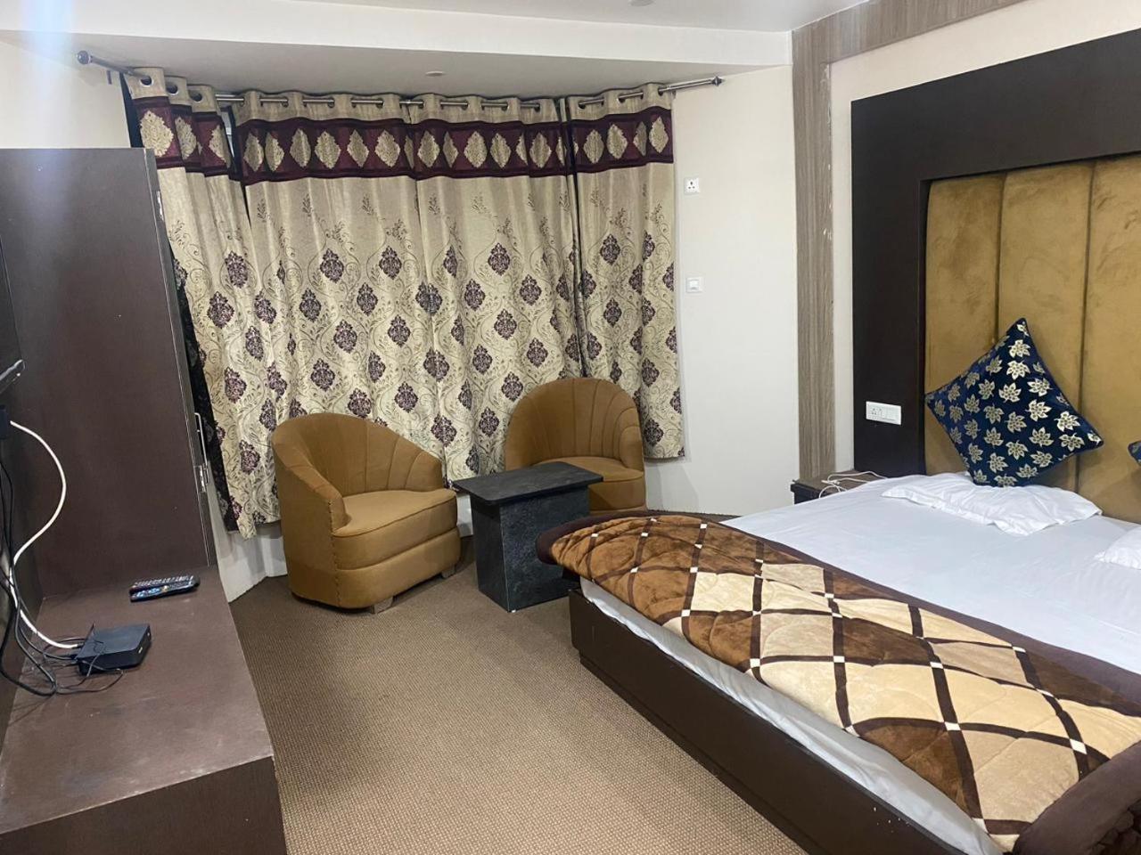 Hotel Zoon Dabb Srinagar Airport Kashmir Экстерьер фото