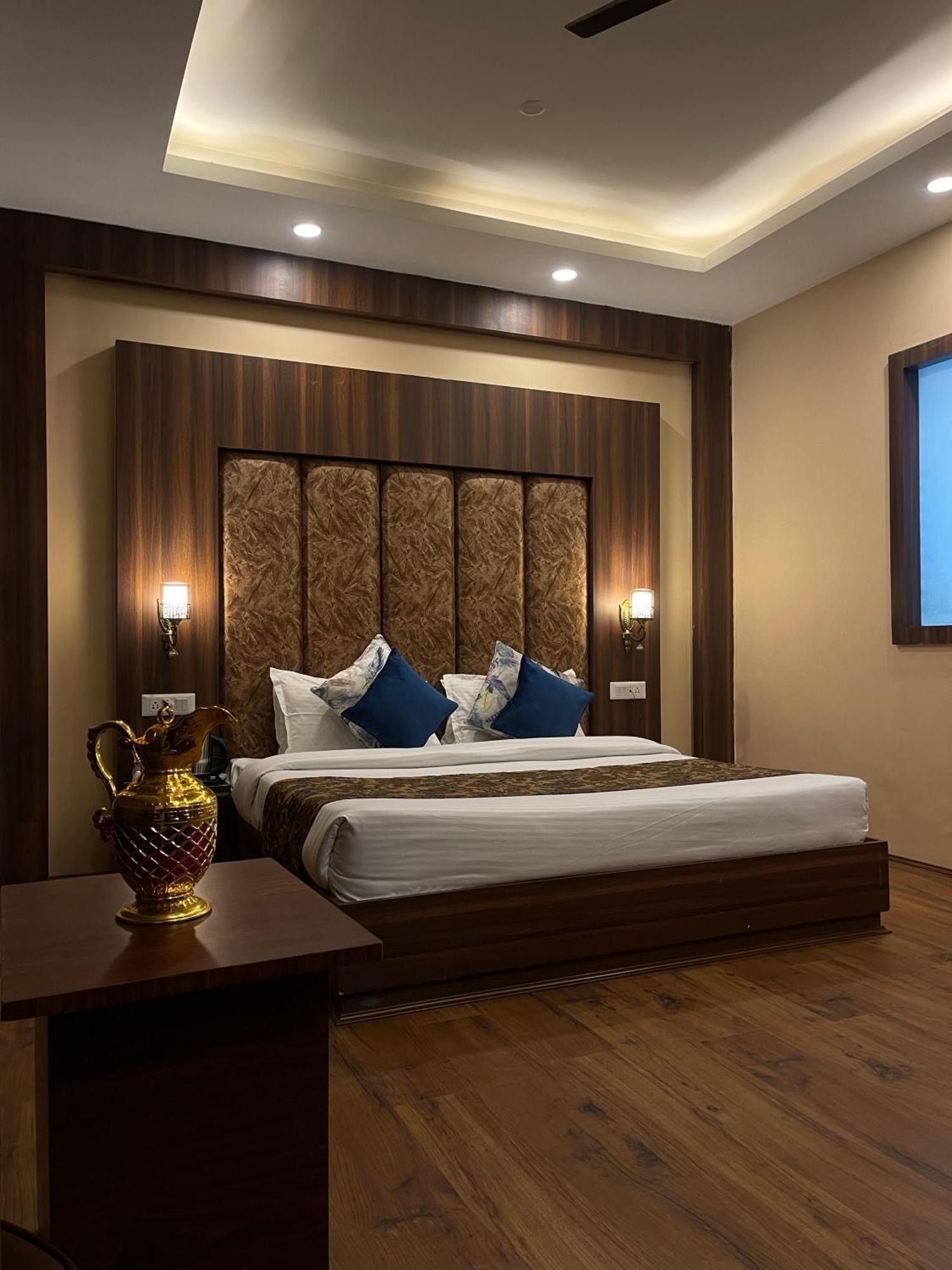 Hotel Zoon Dabb Srinagar Airport Kashmir Экстерьер фото