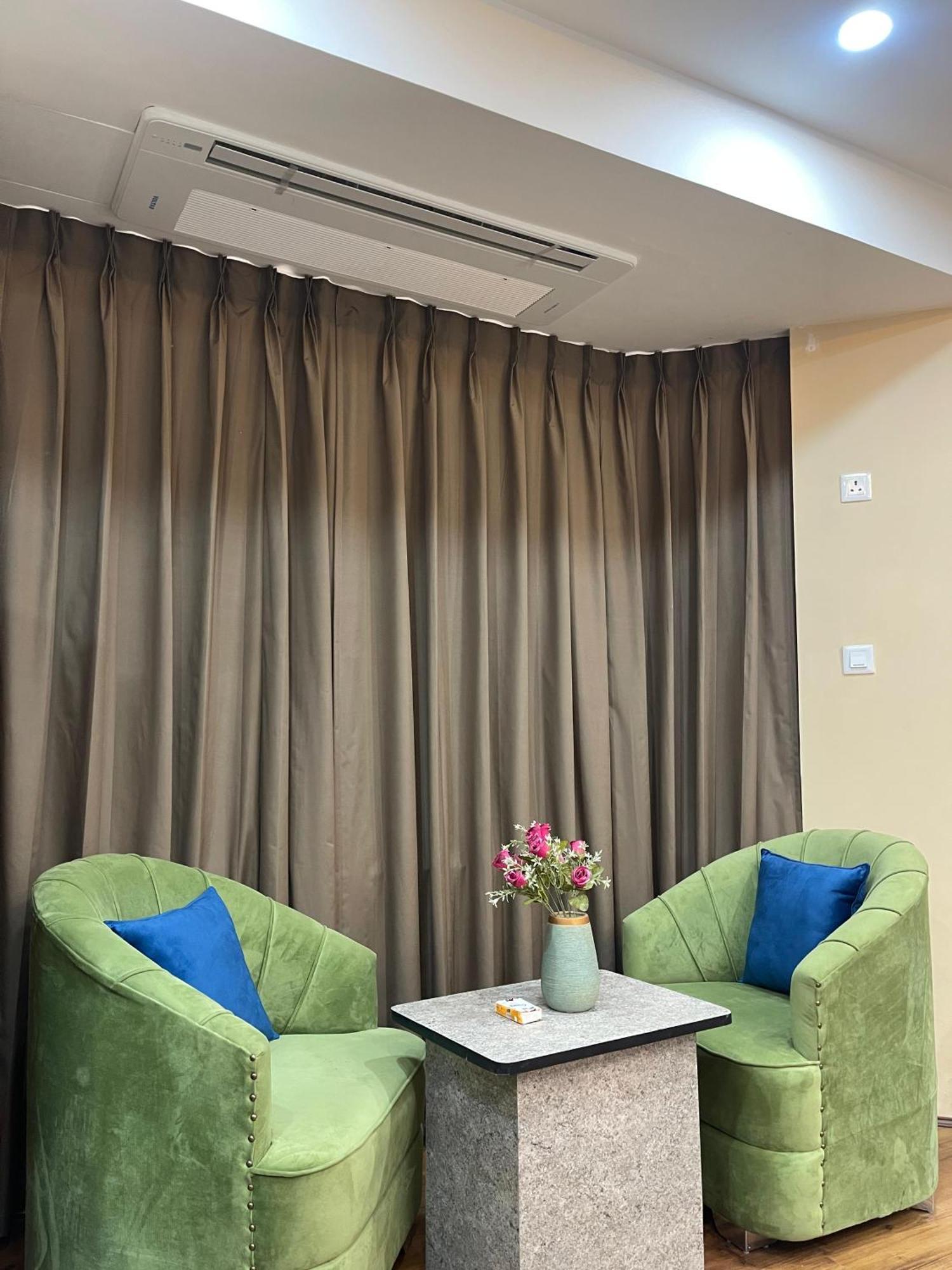 Hotel Zoon Dabb Srinagar Airport Kashmir Экстерьер фото