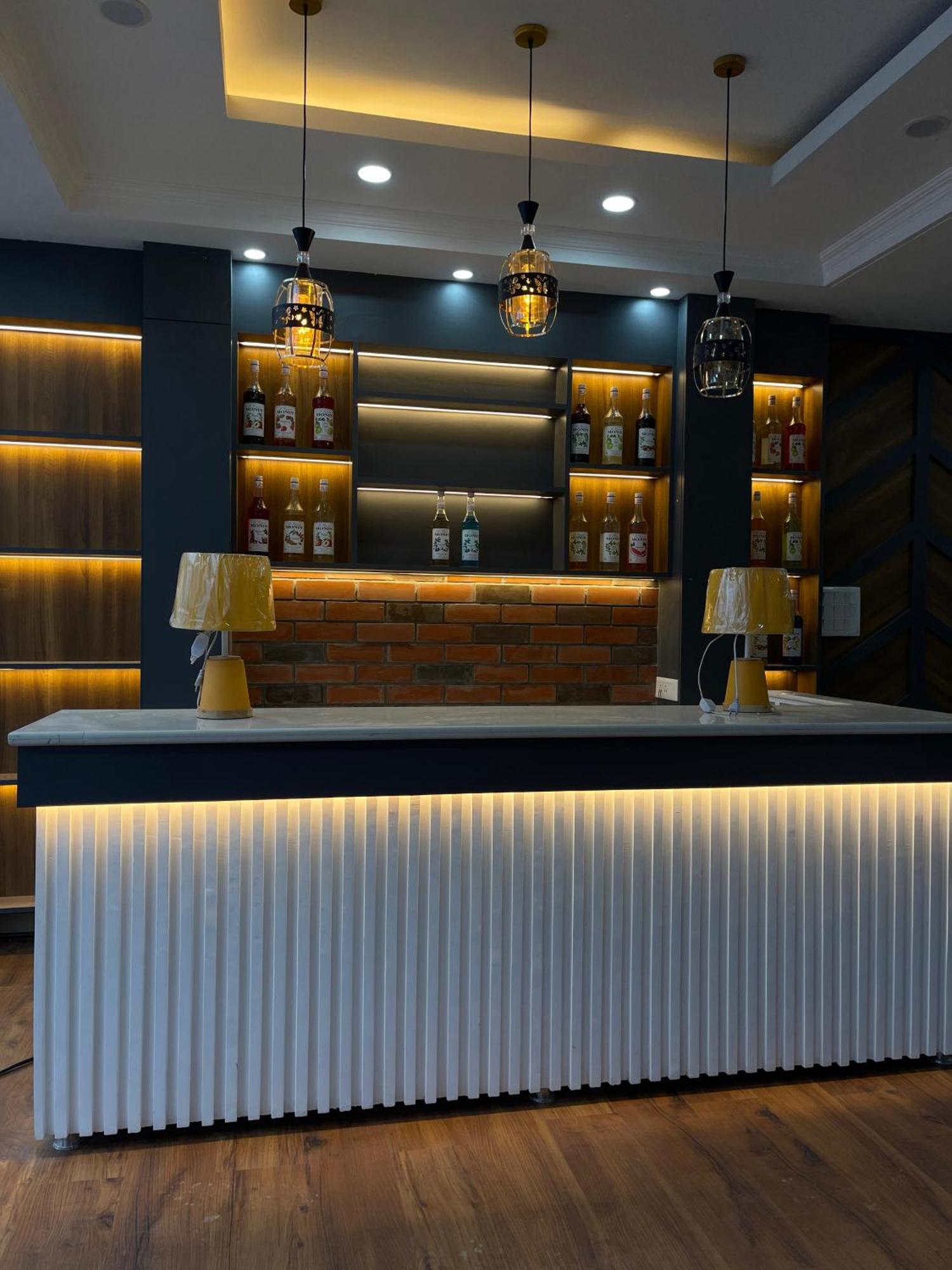 Hotel Zoon Dabb Srinagar Airport Kashmir Экстерьер фото