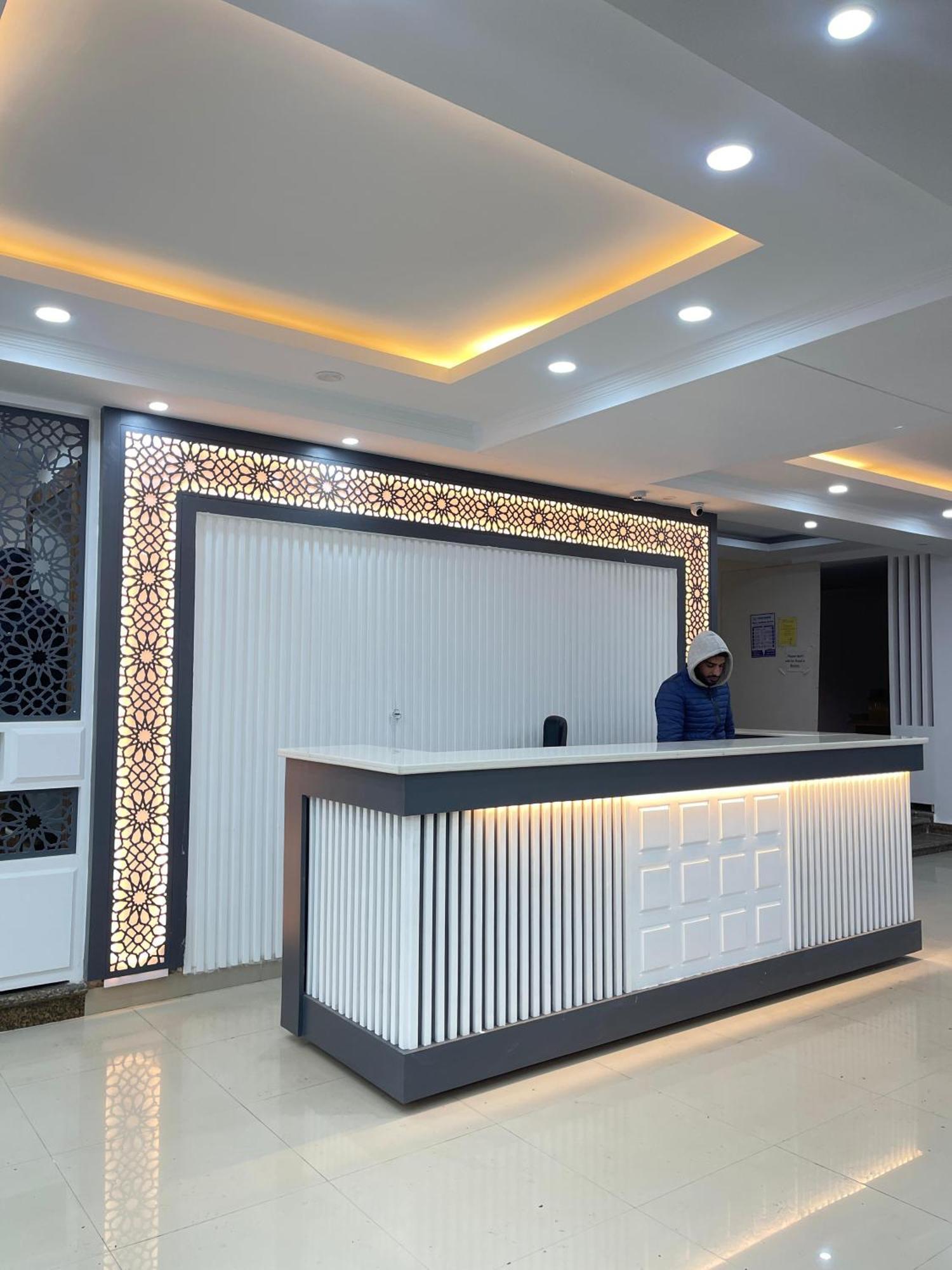 Hotel Zoon Dabb Srinagar Airport Kashmir Экстерьер фото